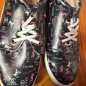 Monkey Feet (Luxury Design)